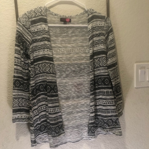 To small - Picture 1 of 1